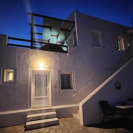 Thallos Cave House And Prázdninový dům Karterados (Santorini)